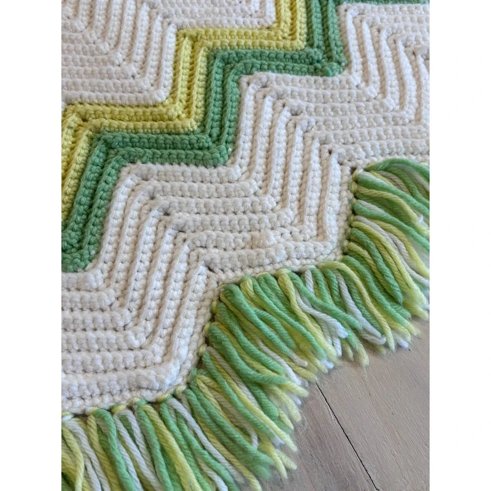 Vintage Handmade Crochet Chevron‎ Baby Blanket White Green Yellow Zig Zag Fringe